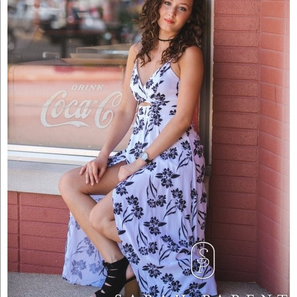 Dress - Picture 2 of 3